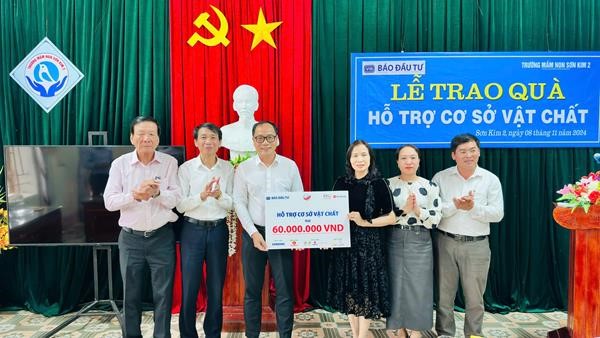 Trao tặng cơ sở vật chất cho trường Mầm non Sơn Kim 2